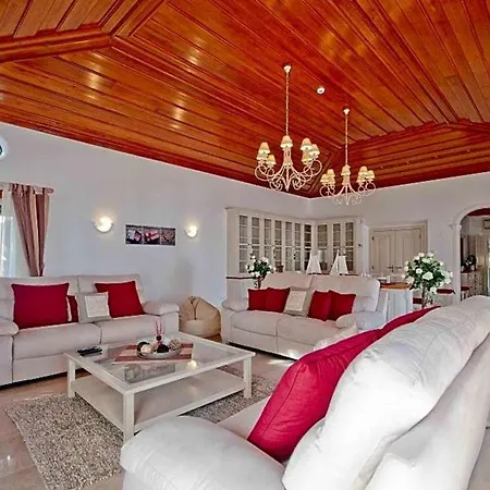 Villa Olhos De Agua Sleeps 10 Pool Air Con Wifi Olhos de Agua (Albufeira)