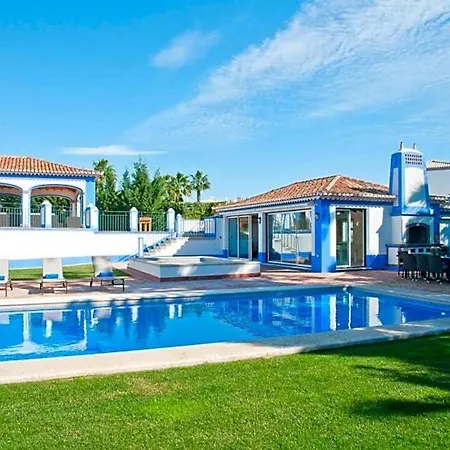 Olhos De Agua Sleeps 10 Pool Air Con Wifi أولوز داغوا