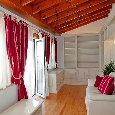 فيلة Olhos De Agua Sleeps 10 Pool Air Con Wifi