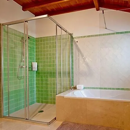 Olhos De Agua Sleeps 10 Pool Air Con Wifi فيلة